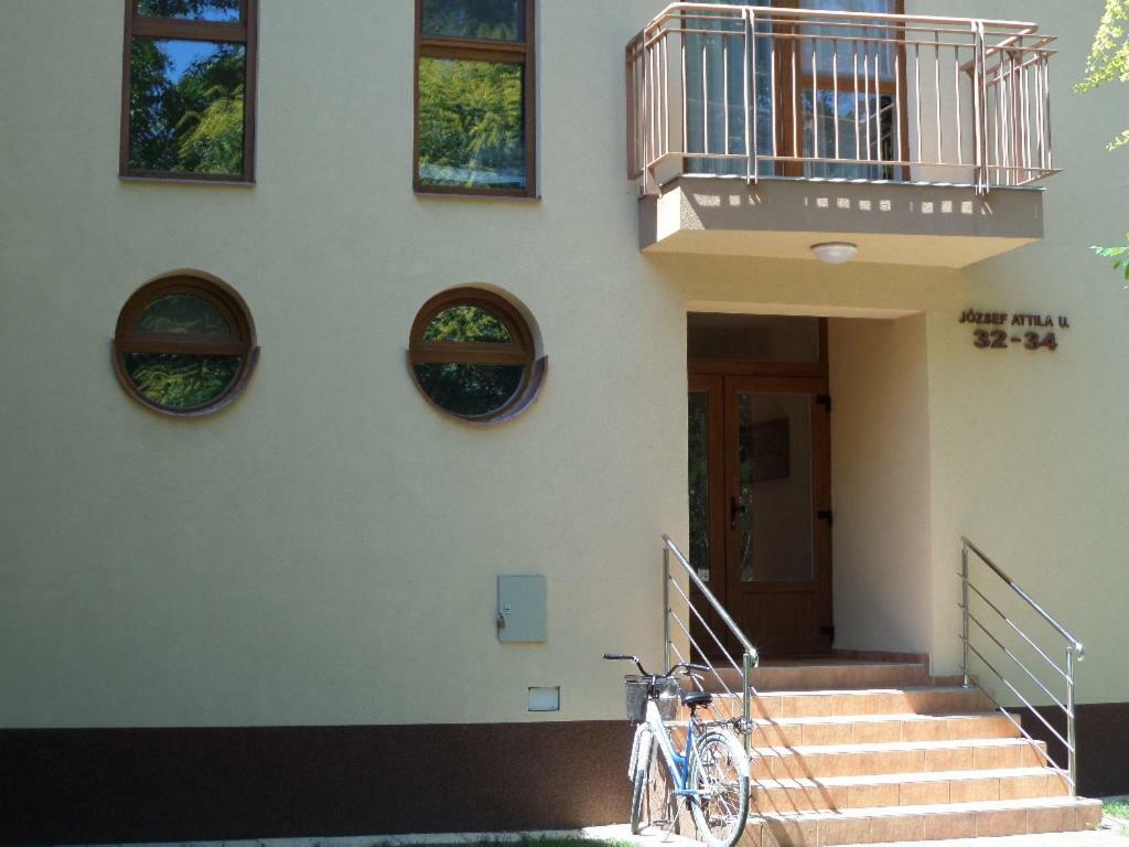 Rex Apartman Hajdúszoboszló Exterior foto